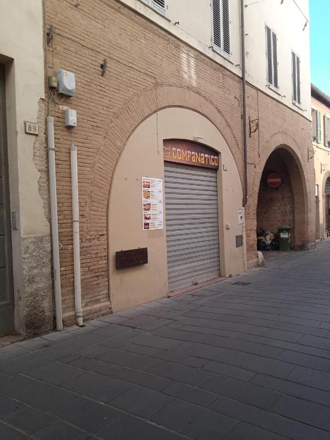 Casetta In Centro Apartment Foligno Exterior foto